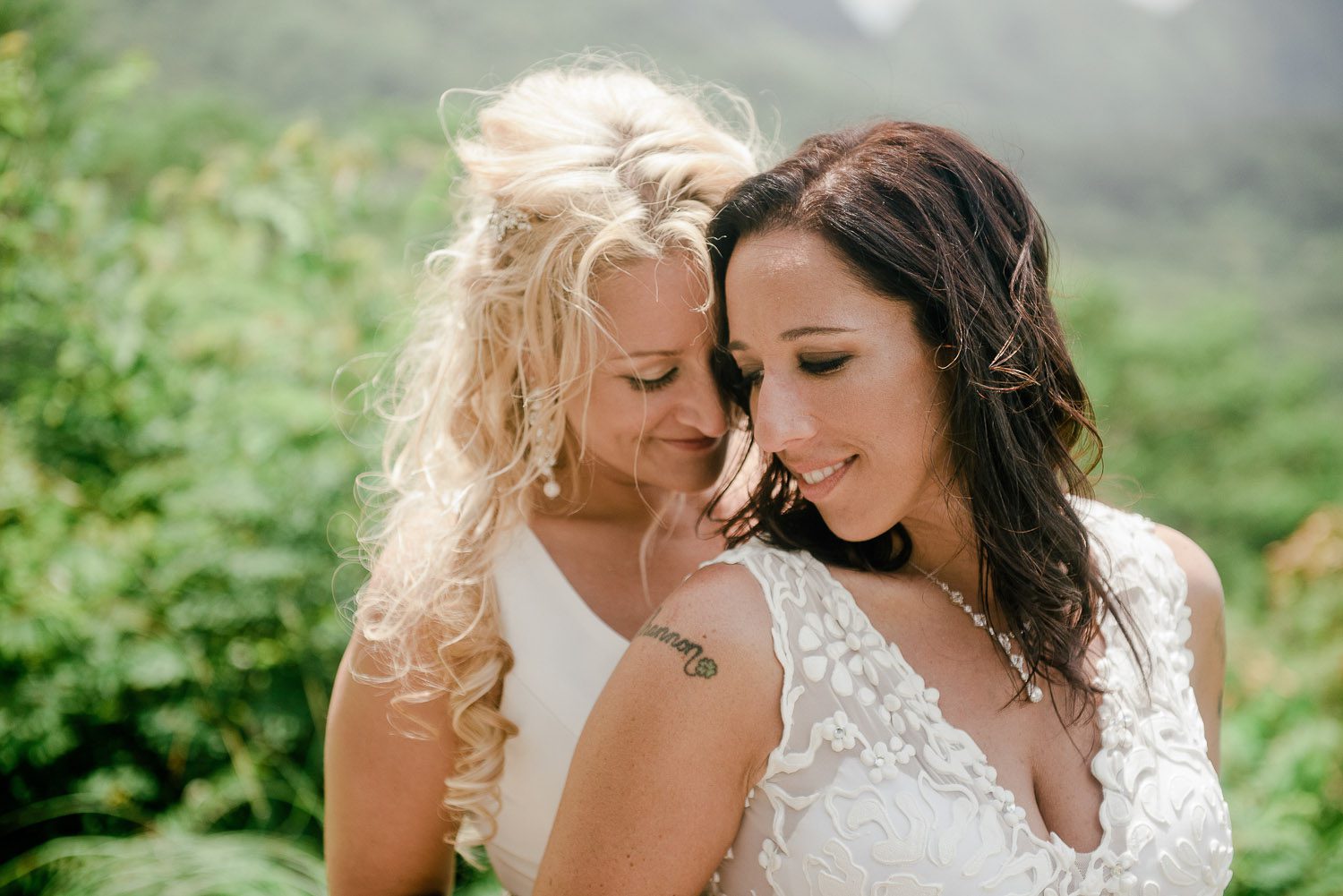 Lesbian Wedding in Moorea