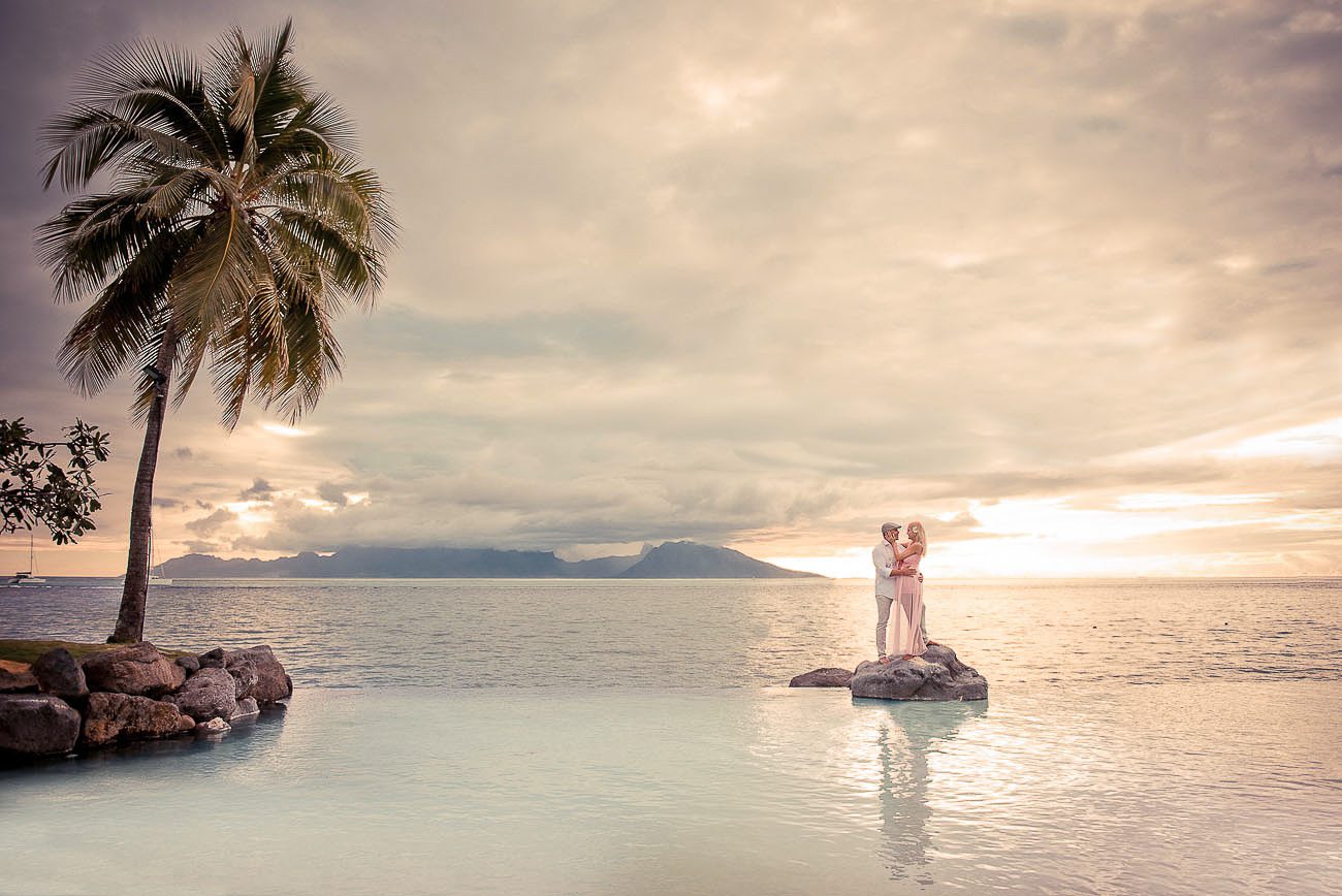Couple Photoshooting in Tahiti