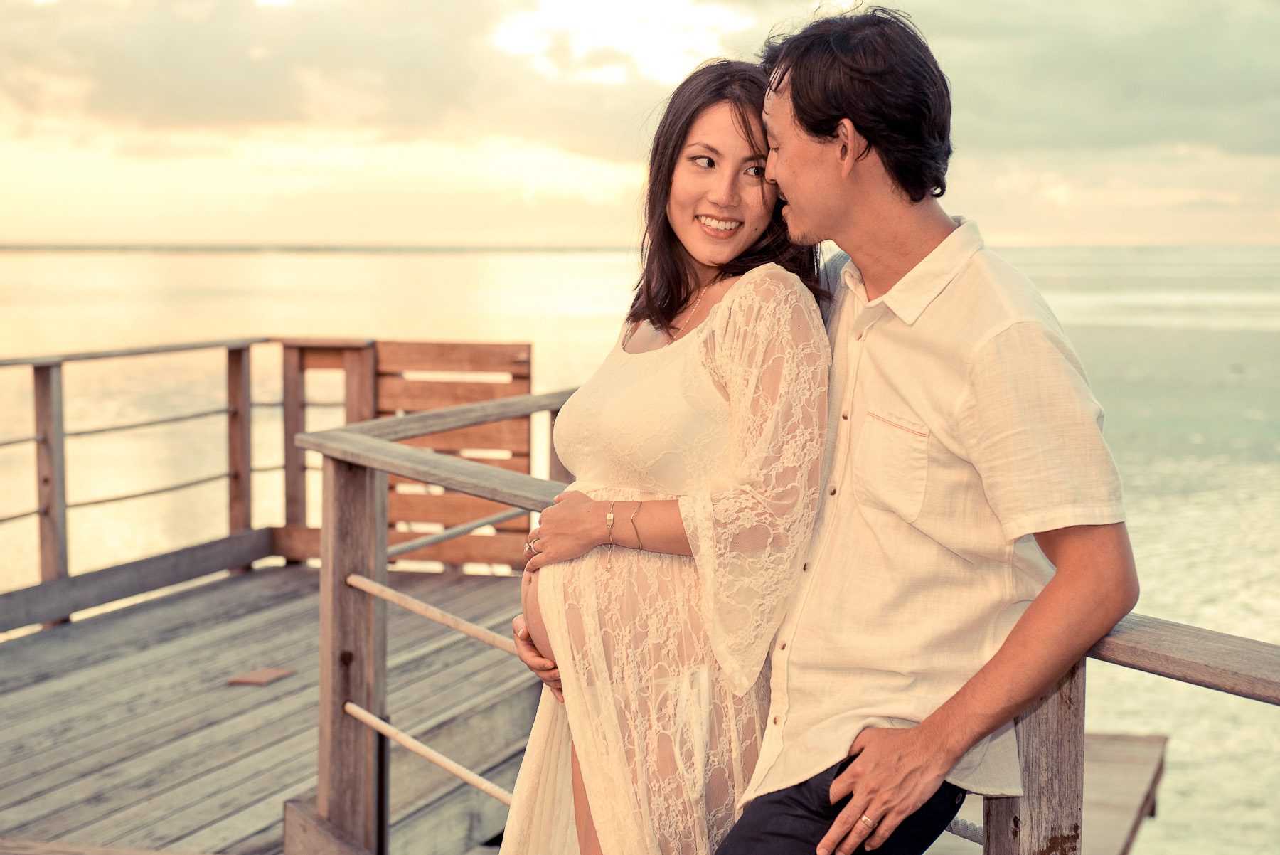 Tahiti Sunset Pregnancy Photoshooting