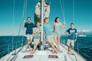 Tahiti Family photo session on a sailing boat