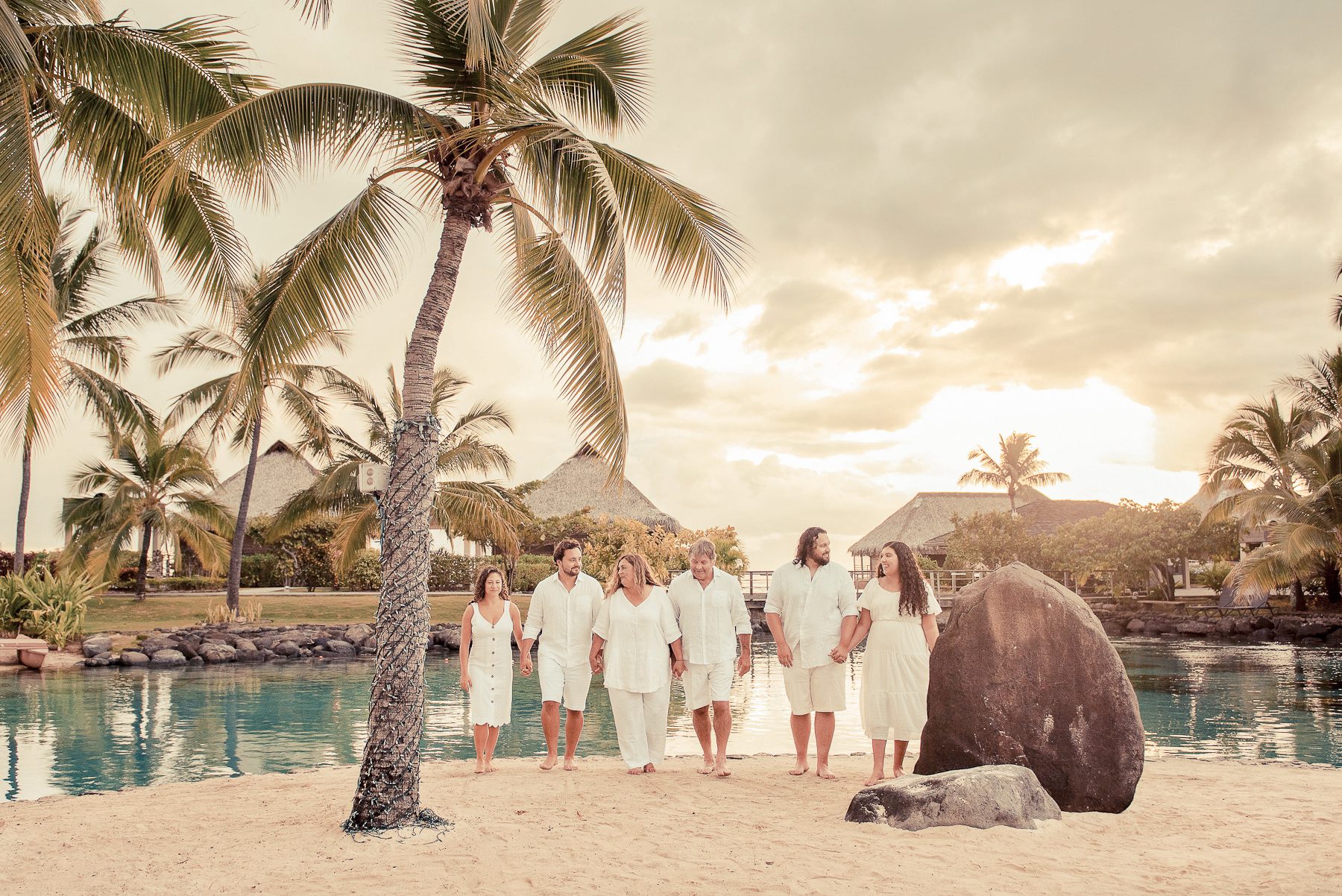 Sunset Tahiti Family Photoshooting