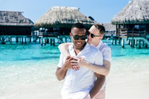 Gay Couple photoshoot in Moorea