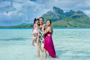 Bora Bora Family Photoshooting - In & Out Resort