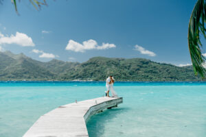 Polynesian wedding at le tahaa
