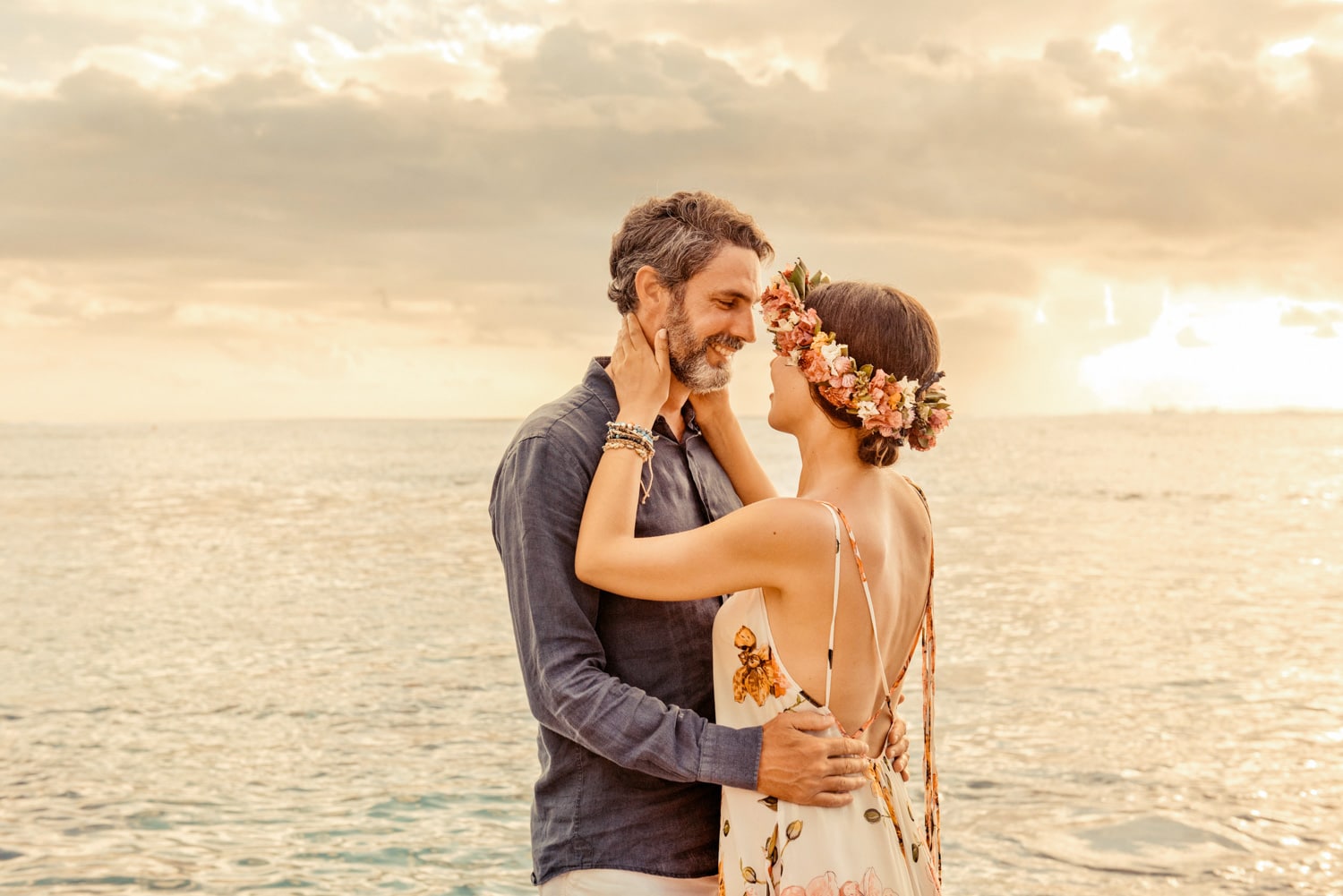 tahiti-honeymoon-photoshoot-sunset